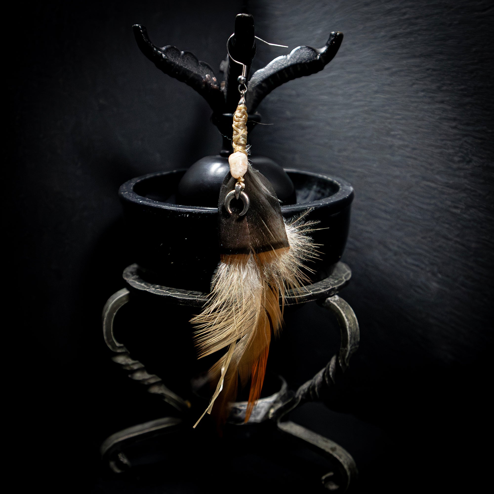 MOONSTONE Solo feathers Earring