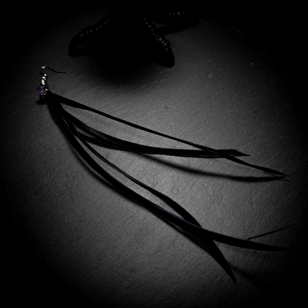 Solo earring BLACK FEATHERS