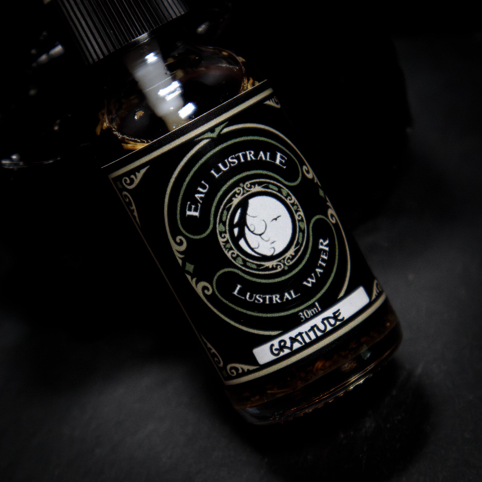 GRATITUDE Lustral water