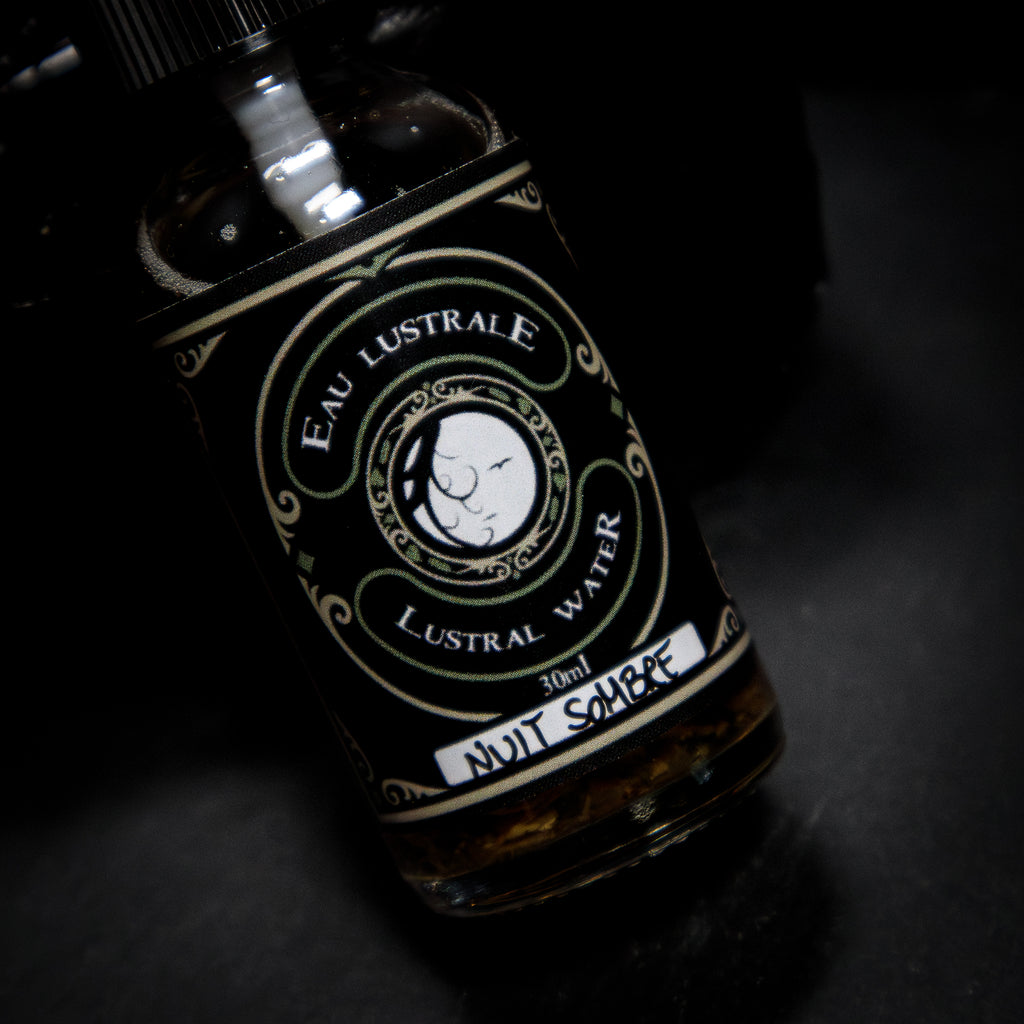 DARK NIGHT Lustral water