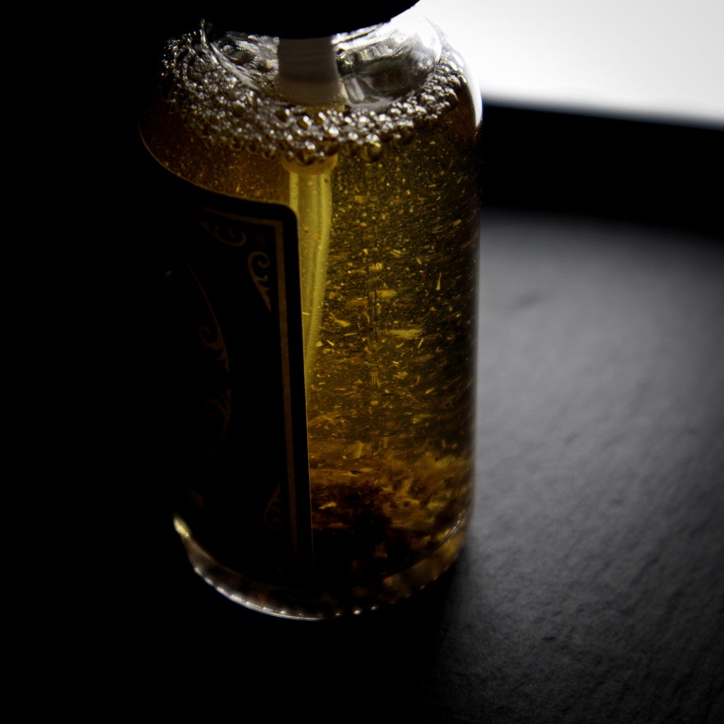 DARK NIGHT Lustral water