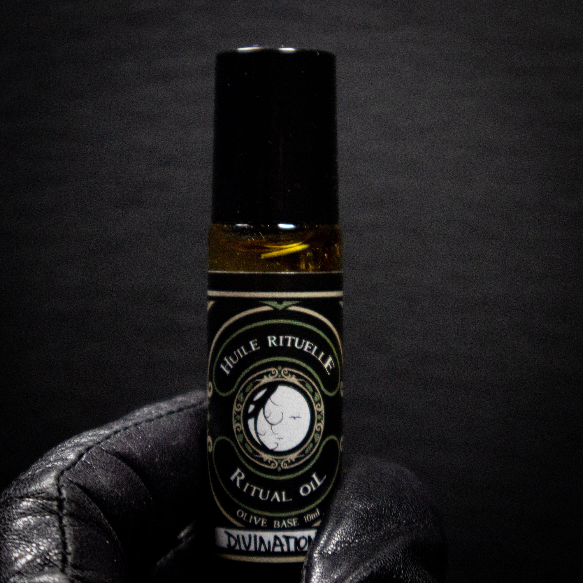 DIVINATION Ritual oil