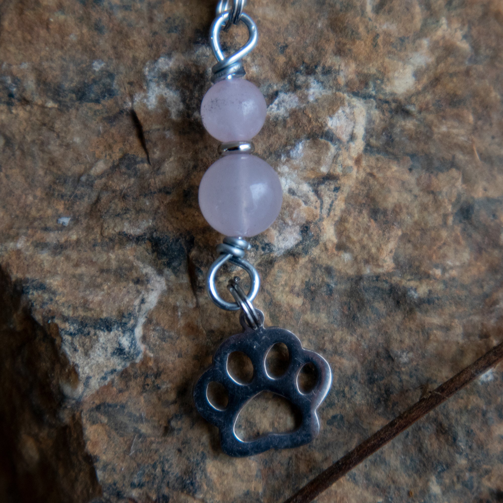 Amulette pour chat QUARTZ ROSE (Patte)